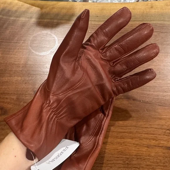 Gorgeous Harssidanzar Lamb Leather and Cashmere Gloves - in Cognac - size M NWT - Picture 8 of 8